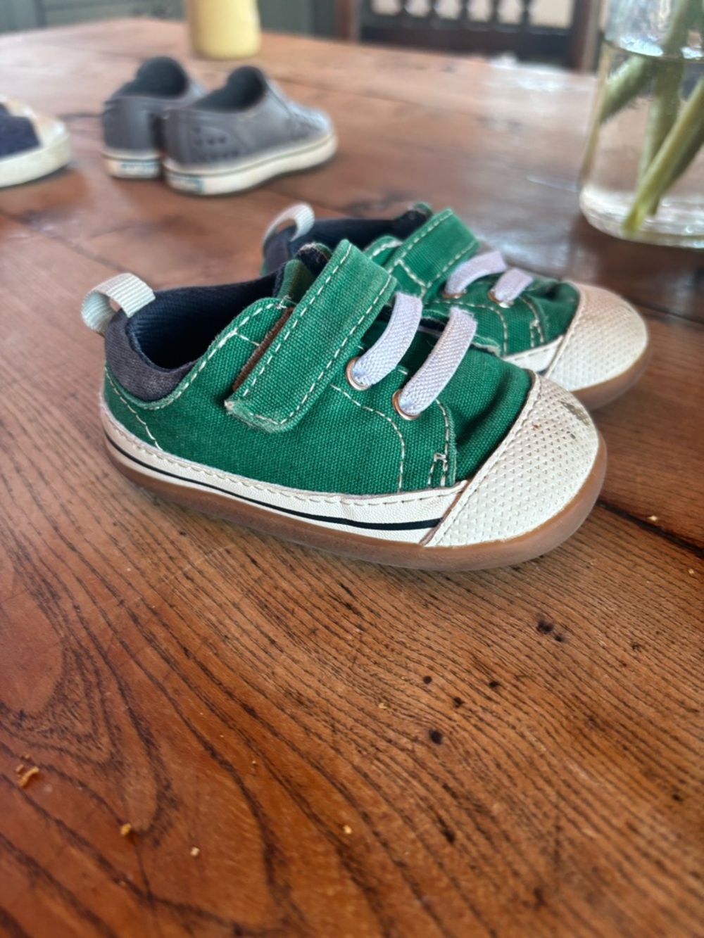 See Kai Run First Walkers size 4